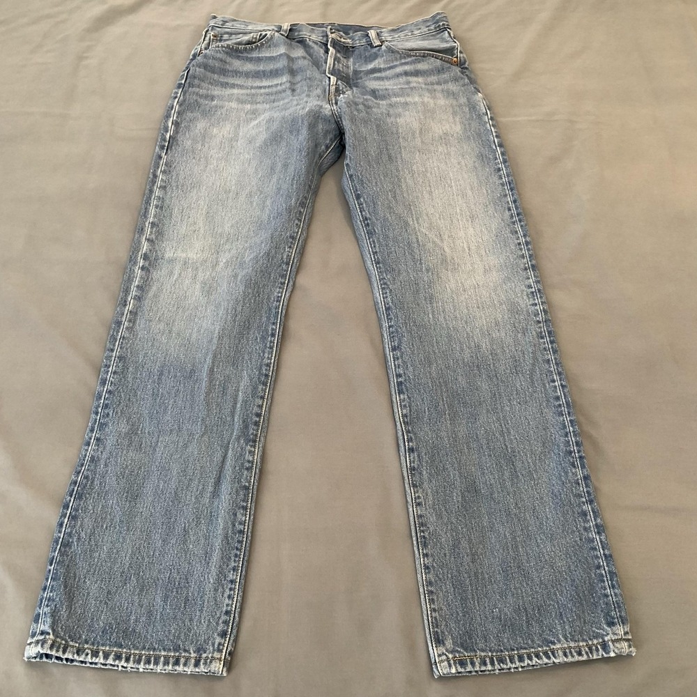 Levis 501 Jeans Mens 34x32 Blue Light Wash Straight Leg Button Fly Denim Pants